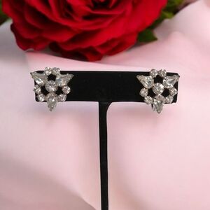 B.‎ DAVID VINTAGE SCREWBACK EARRINGS VGC